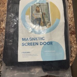 Magnetic Screen Double Door in Black